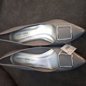 NWT COMFORT PLUS BY PREDICTIONS SIZE 7 HIGH HEEL SHOES / PUMPS